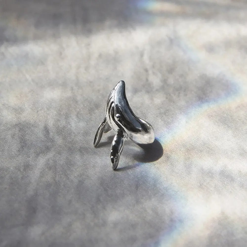 Earcuff Ballena jorobada